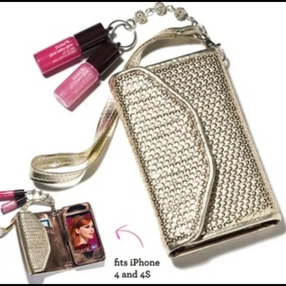 Talk is Chic Phone Case & Lip Gloss